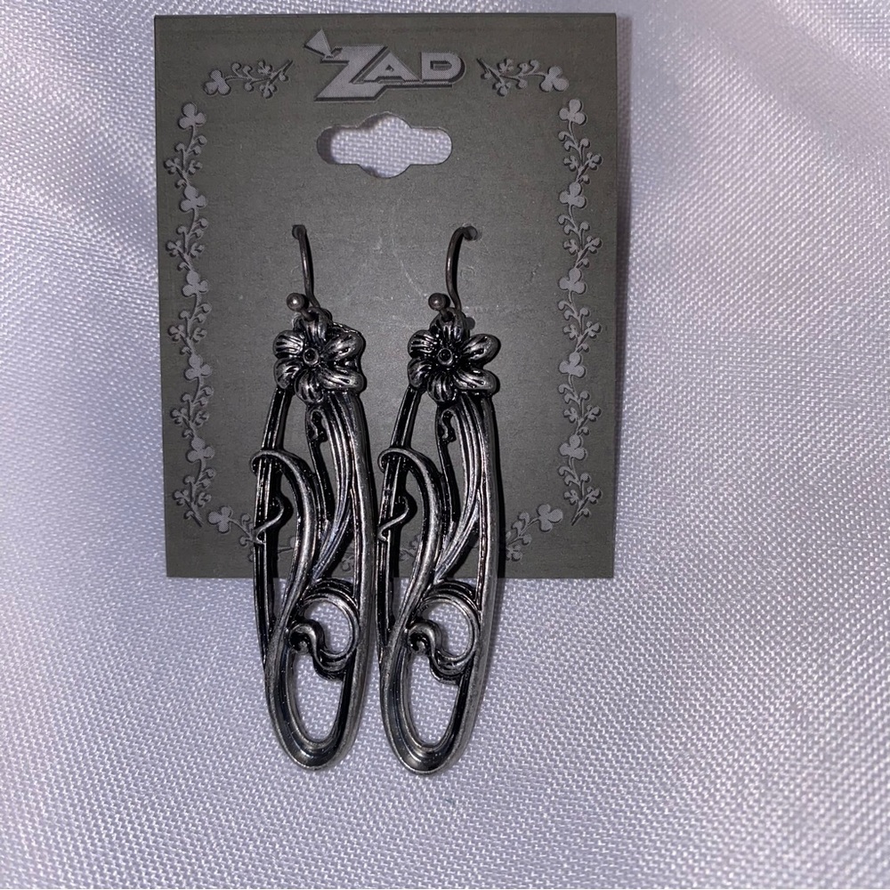 ZAD Vintage Floral Style Silver Tone Tear Drop Earrings, Lead Free,made in India